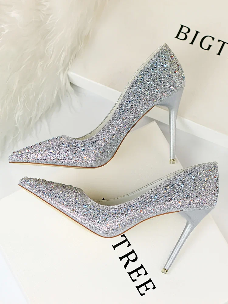 

Married Women New Spring Pointed Sequined Wedding Bridesmaid Silver Shoes Crystal Bride Stiletto Heels 5086
