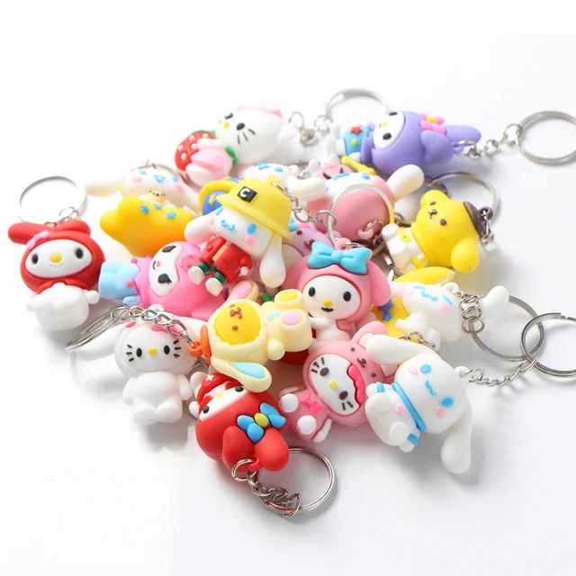 산리오 키체인 펜던트와 포켓몬 피카츄 키링으로 구성된 24개 세트