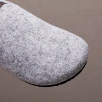 Nouveaux sabots semelles en feutre et liège, sandales paresseuses à bout fermé, pantoufles plates décontractées noires et grises pour hommes et femmes 2
