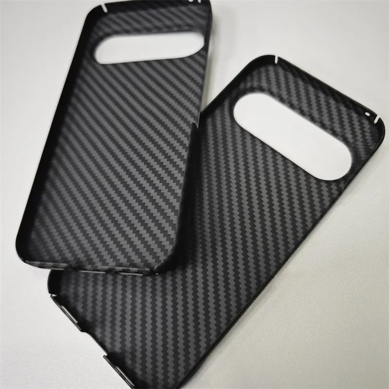Ultra-Thin Carbon Fiber Phone Case - Durable Protective Accessory