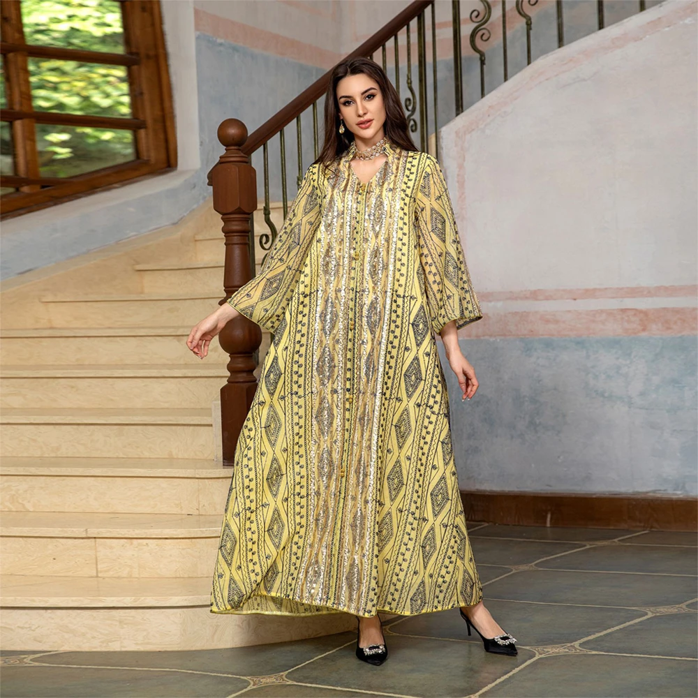 Zahraa Dubai Fashion Sequins Embroidery Abaya Chic And Elegant Women Evening Dress Long Sleeve Notched V-Neck Casual Robe 2026 2