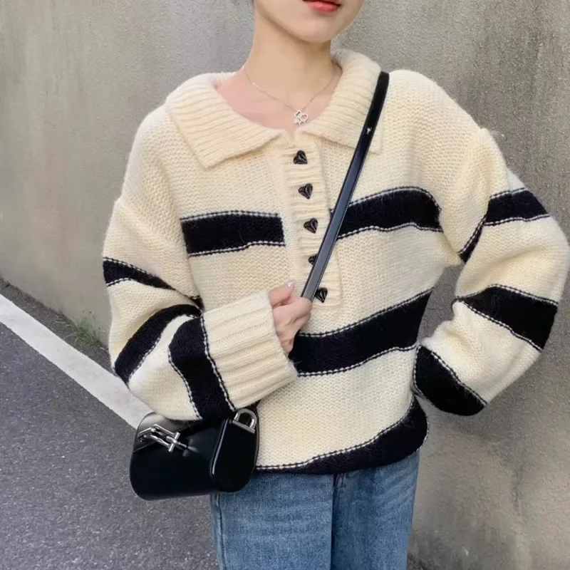 

Socialite Heart Buckle Striped Knitted Loose Sweater Women's Autumn Winter Pullover New Knitted Fresh Top Women