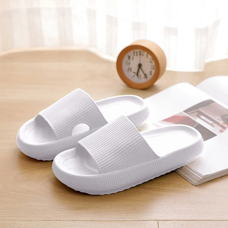 Indoor Slippers for kid thick platform cloud slippers bathroom home slippers non-slip flip flops woman sandals women fashion soft sole eva indoor slides indoor footwear Indoor Slippers