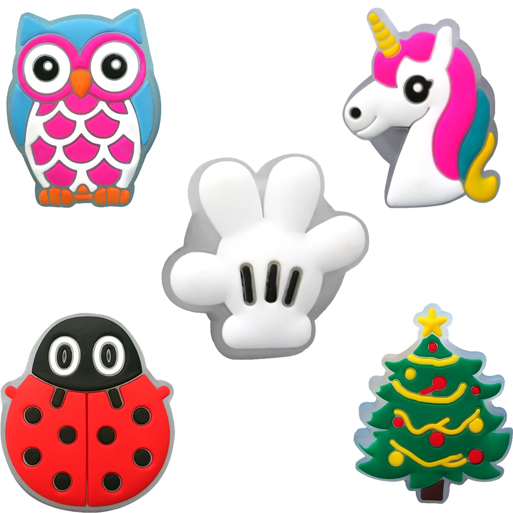 5PCS LED Clog Shoe Charms Cute Animal Duck Gamepad Pig Black Cat Shoe Buckle Accessories Pins for Women Men Cute Shoe Decoration view 6