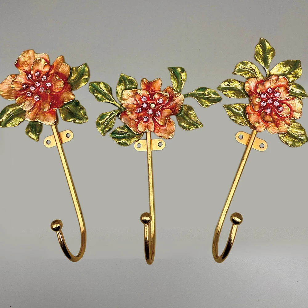 

Antique Metal Mounted Wall Hook, Vintage Flower Shaped Decorative Wall Hooks for Clothes Coats Towels Keys Hats