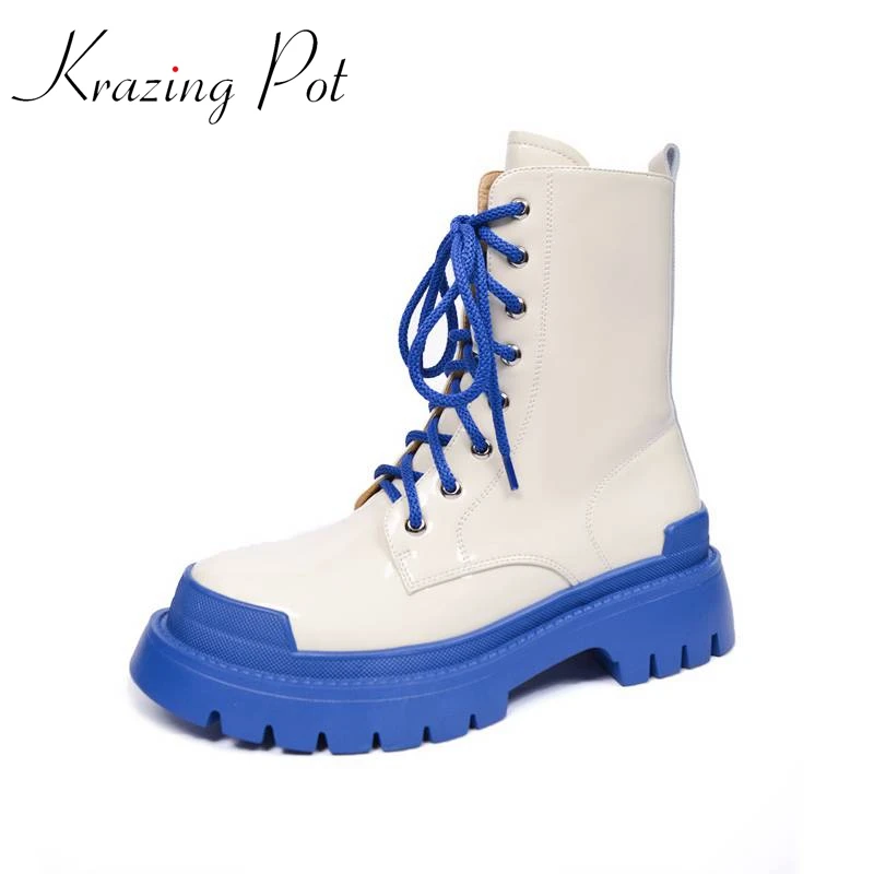 

Krazing Pot Sheep Leather Round Toe Med Heels Motorcycles Boots Thick Bottom Street Modern Fashion Vintage Lace Up Ankle Boots