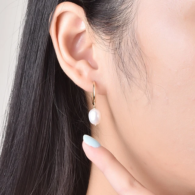 Boucles d'oreilles créoles eManco délicates et minimalistes avec perle naturelle en forme de goutte d'eau, en acier inoxydable couleur or, bijoux pour femmes, décontractées et pour les soirées romantiques