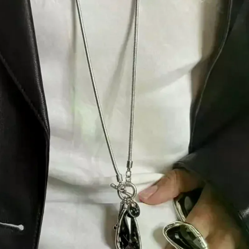 New Long Necklace Female Winter Sweater Chain Irregular Crystal Pendant Charms Choker Necklace For Women Elegant Gifts