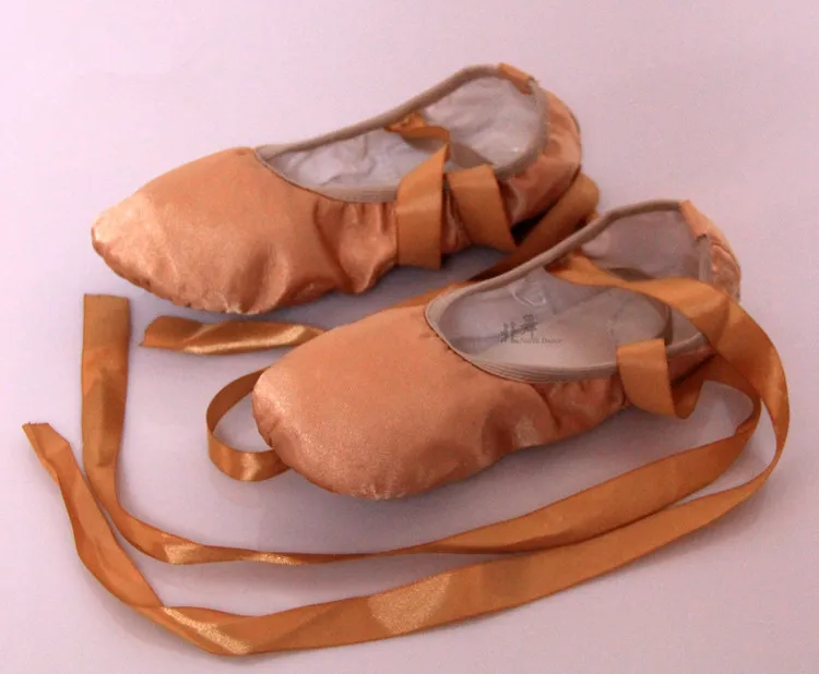 New 2024 Ballet Dance Shoes Flats Designer Soft Lace Up Satin Ballerina Knot Ribbon Dancing Women
