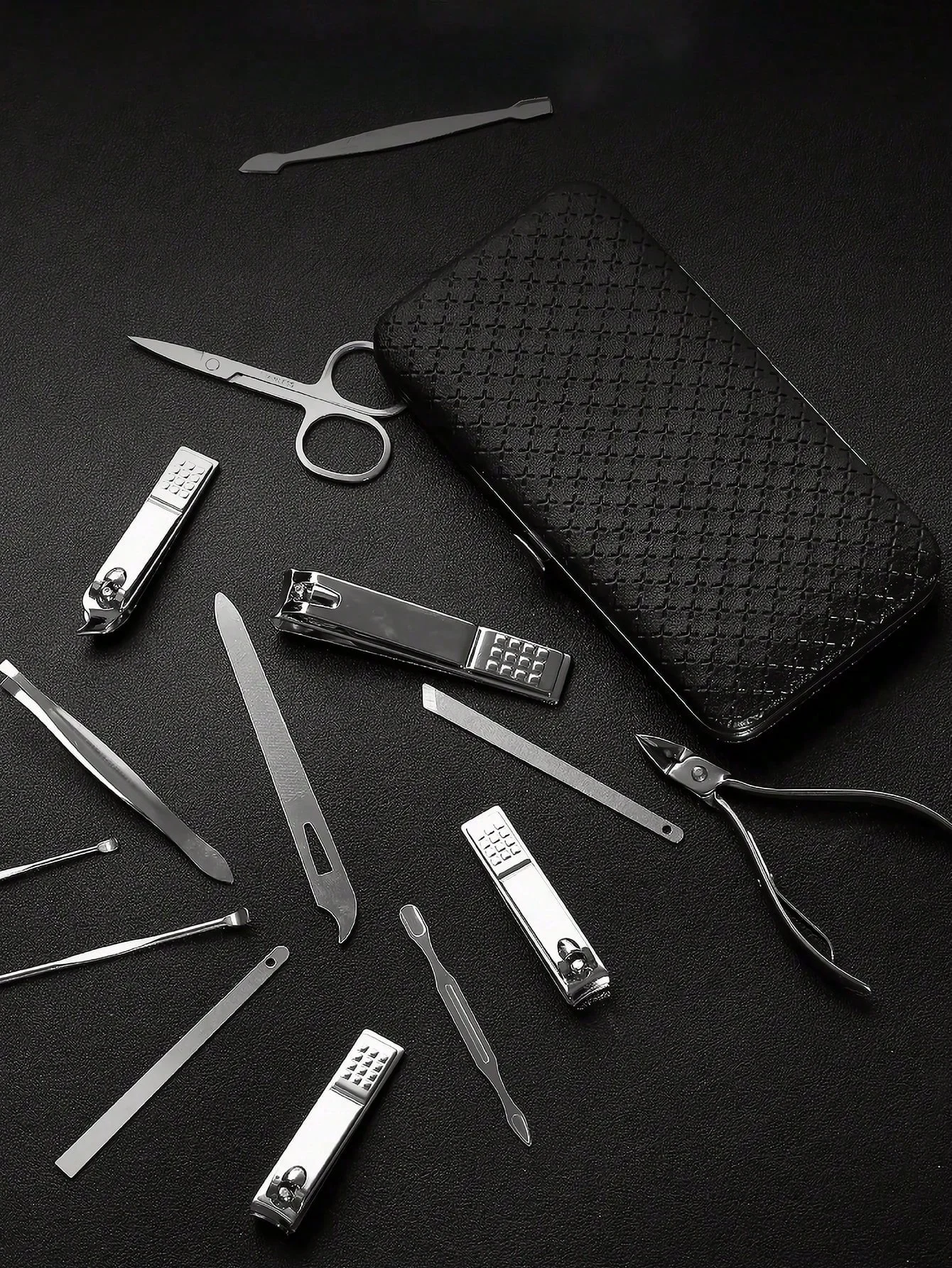 Manicure Pedicure Kit Nail Clippers Set Professional Grooming Kit With Travel Case