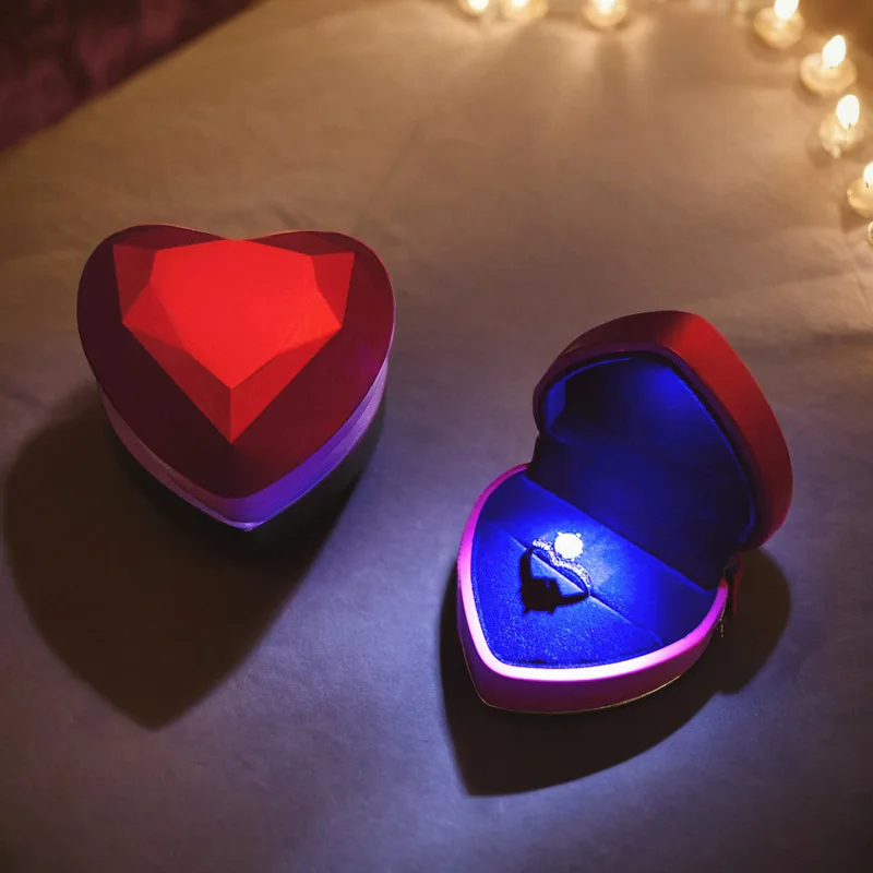 Luxury Heart-Shaped LED Light Ring Box – Elegant Velvet Display Case for Ring or Pendan... - SKU LRB16992 - UGI Packaging
