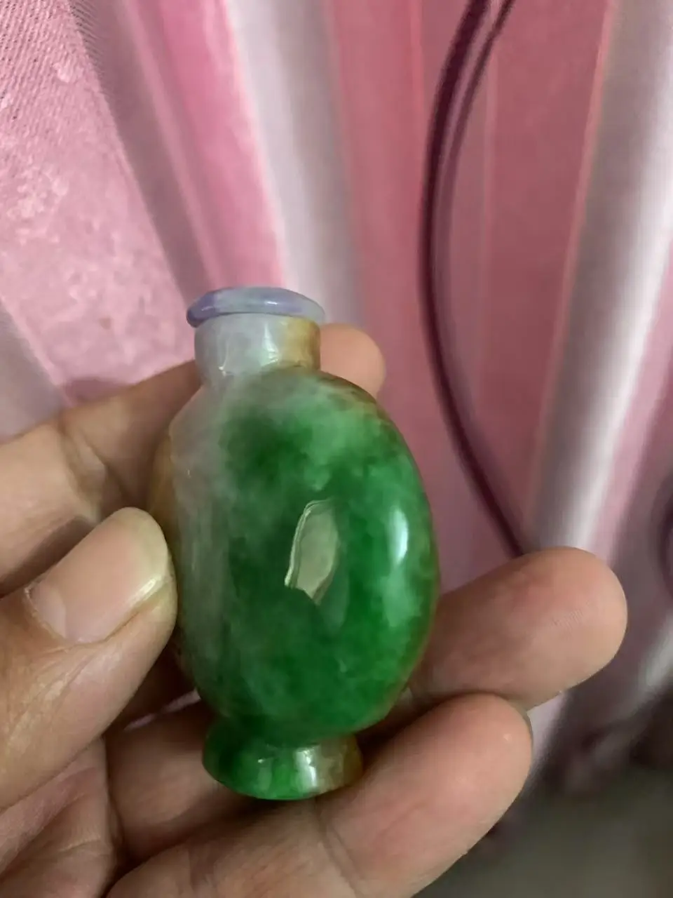 collections Qing Dynasty old Chinese old jade  snuff bottle, a symbol of peace and happiness 3
