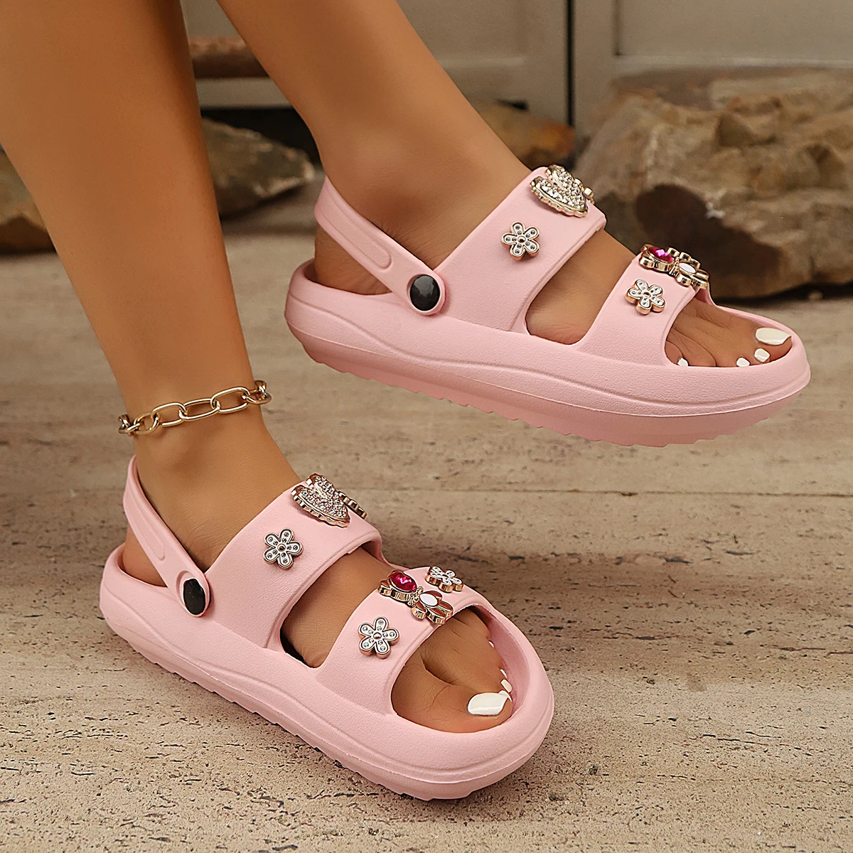 Sommer mehrfarbige Damen Hausschuhe Diamant Bär Blumen Herz Dekor Sandalen Strand Spaziergang Urlaub Partys Zuhause vielseitige Rutschen – Detail 12