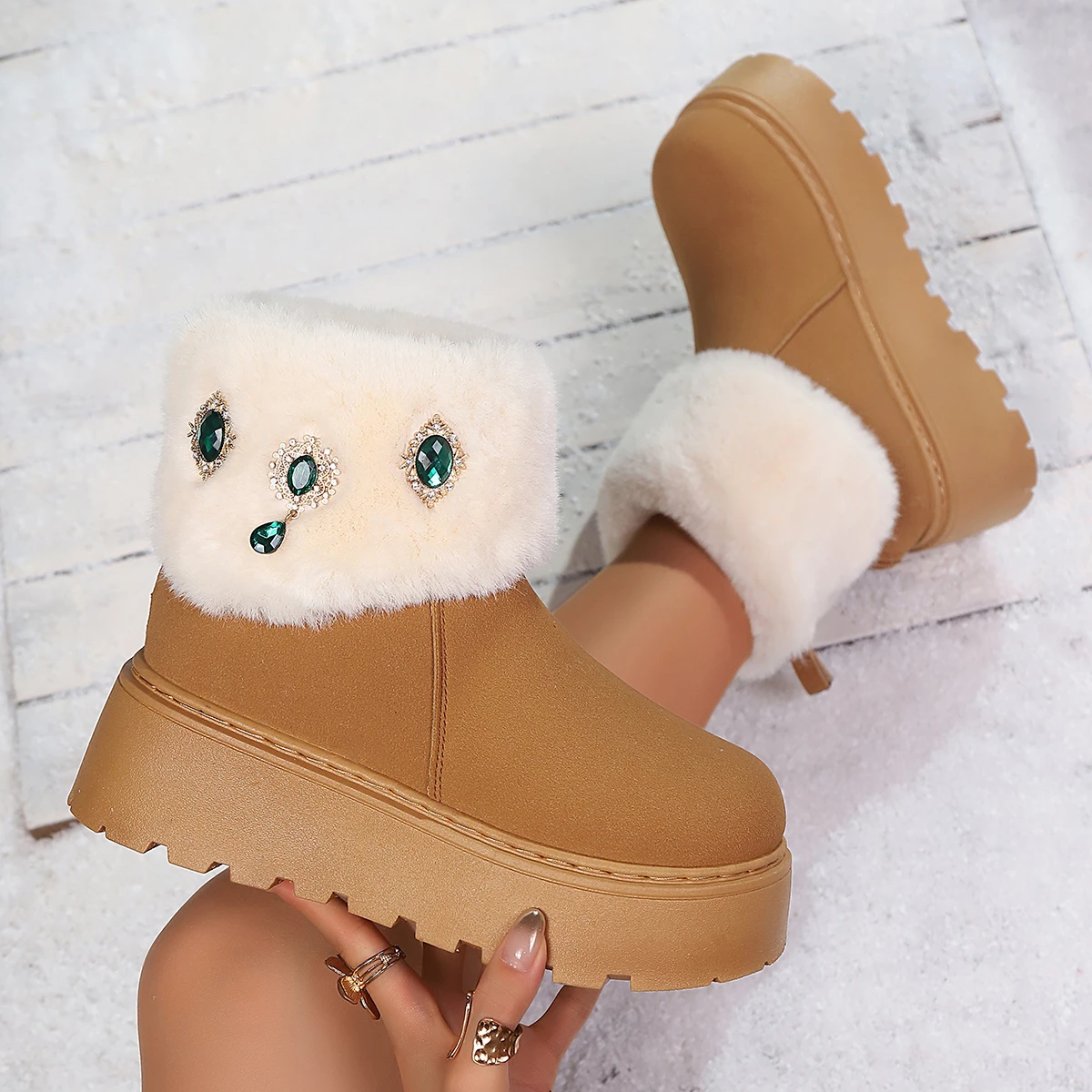 لامعة حجر الراين مكتنزة منصة الثلوج أحذية النساء عدم الانزلاق سميكة القاع أحذية قطنية امرأة شتاء دافئ رشاقته أفخم الكاحل بوتاس