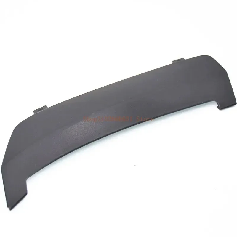 1pc Rear Bumper Tow Towing Eye Hook Cover Cap For Ford Fiesta MK7 2008- 1531833 /8A61-17K922-AB5ZCT 1pc Rear Bumper Tow