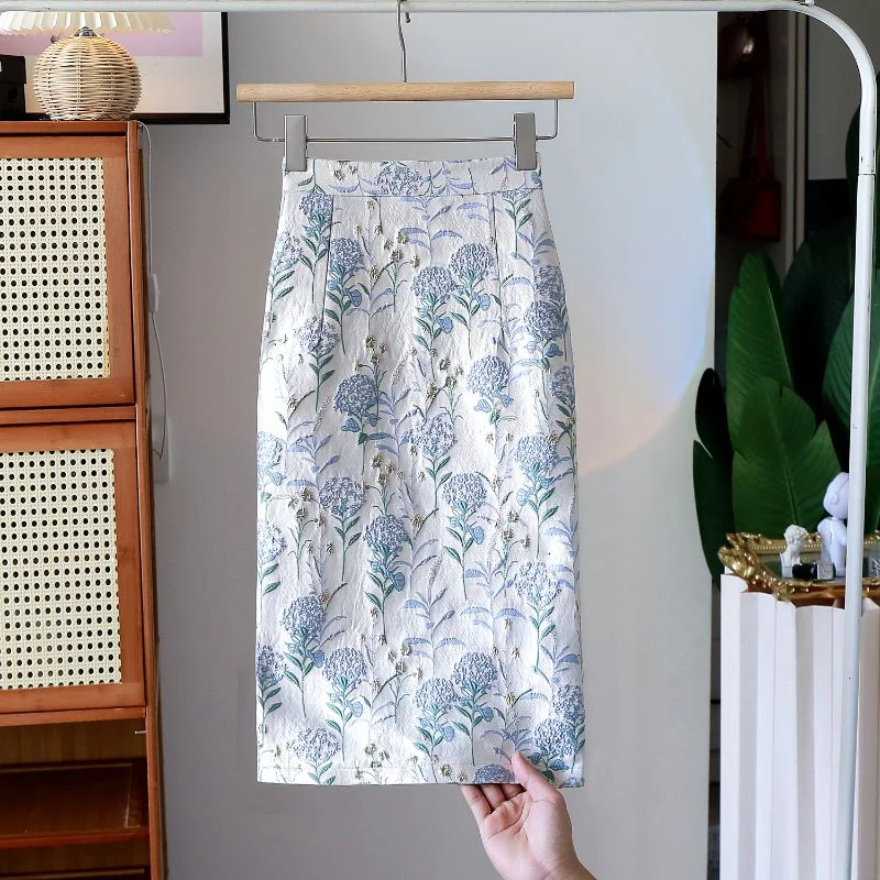 

Vintage Flower Oil Painting Style Big Women Halfskirt Autumn New High Waist Jacquard Mid length Split Wrap Hip Skirt Female Tops