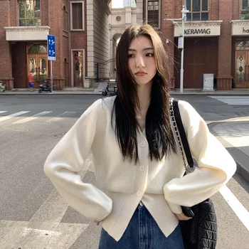 멀반 블랙 V 넥 스웨터 카디건 여성 아우터웨어 2023 봄과 가을 새로운 한국 스타일 긴 소매 짧은