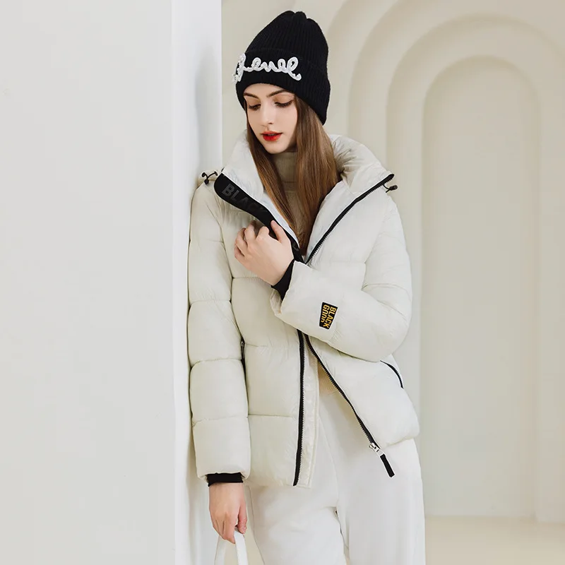 Рисунок 6 - Женская короткая стеганая куртка