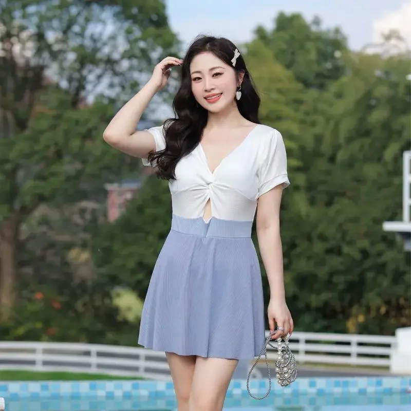 

2023 New Vintage Big Swimwear Beach Plus Size XXXL One Piece Swimsuit with Skirt Sexy Deep V Print Bird Large 5XL Bathing Suit