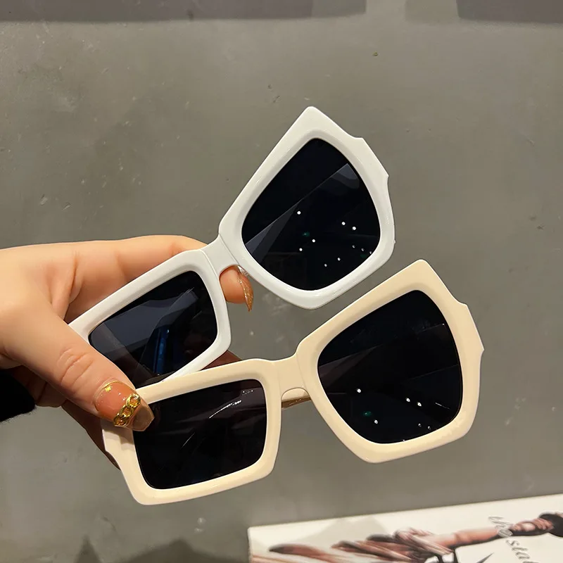 Unisex Asymmetrical Sunglasses 4