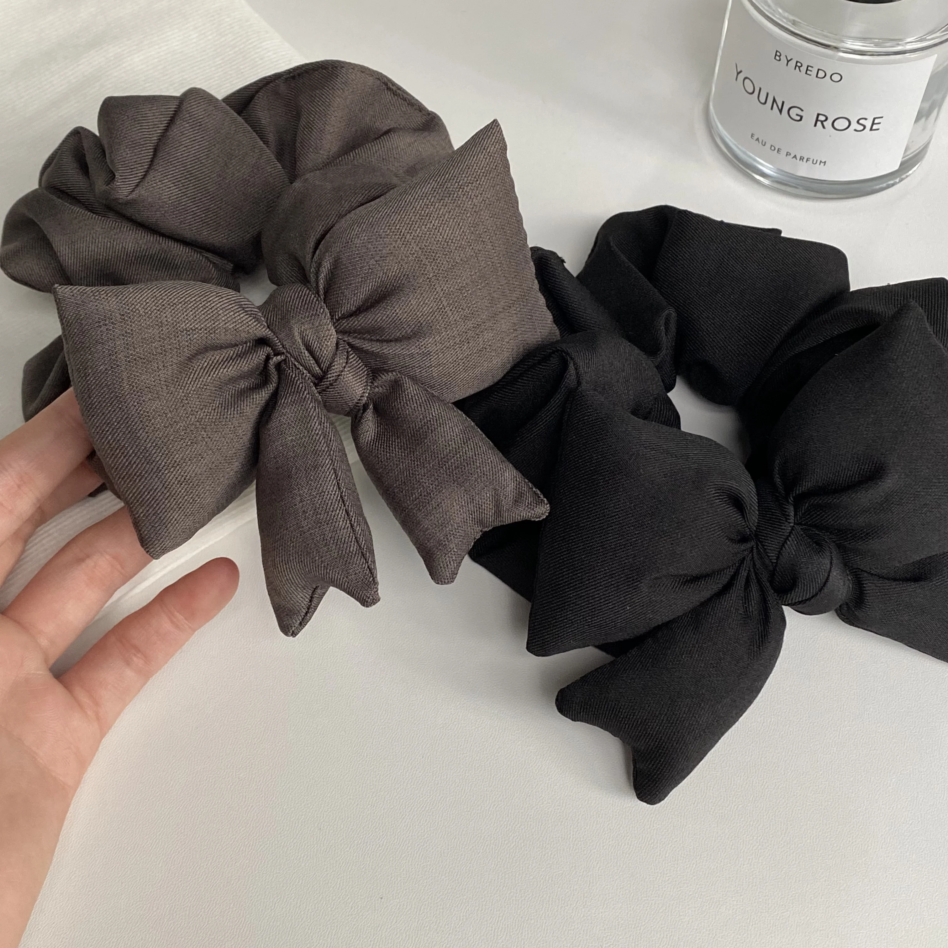 1PC  Elegant Bow Scrunchies Set: Classic Black And Brown Hair Ties, Chic Hair Accessories For Women, Perfect For Daily