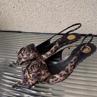 Sandales élégantes à talons hauts pour femmes européennes et américaines, sexy, pour fêtes et mariages, avec fleurs et découpe arrière, à bout pointu, très tendance 2