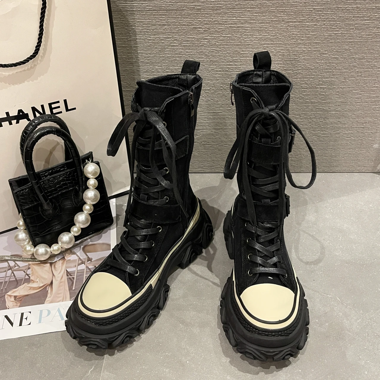 Botas de lona de suela gruesa para mujer, estilo europeo y moderno - True Deals Club