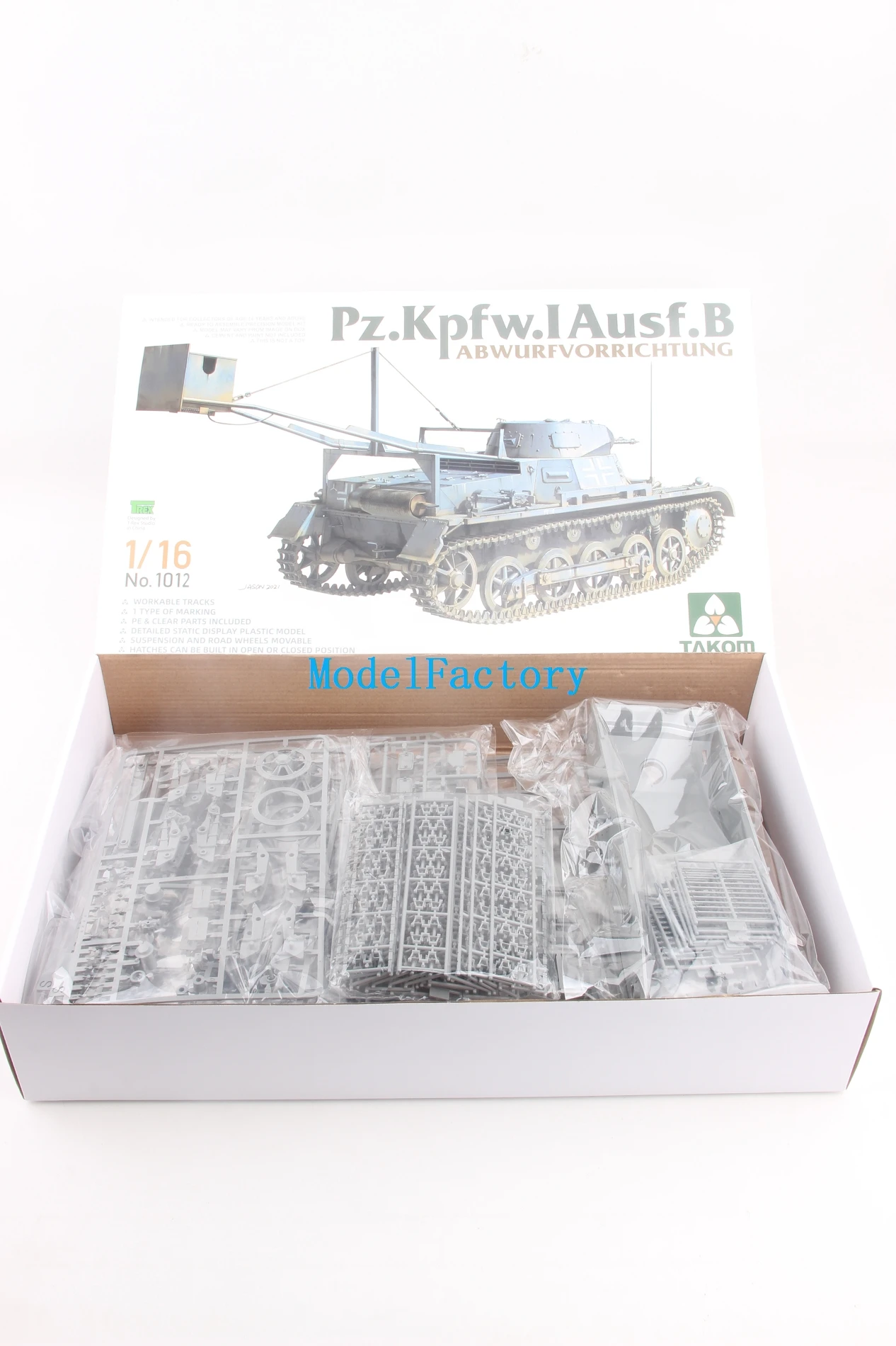 

Набор моделей Takom 1012 1/16 Pz.kpfw.IAusf.B ABWURFVORRICHTUNG
