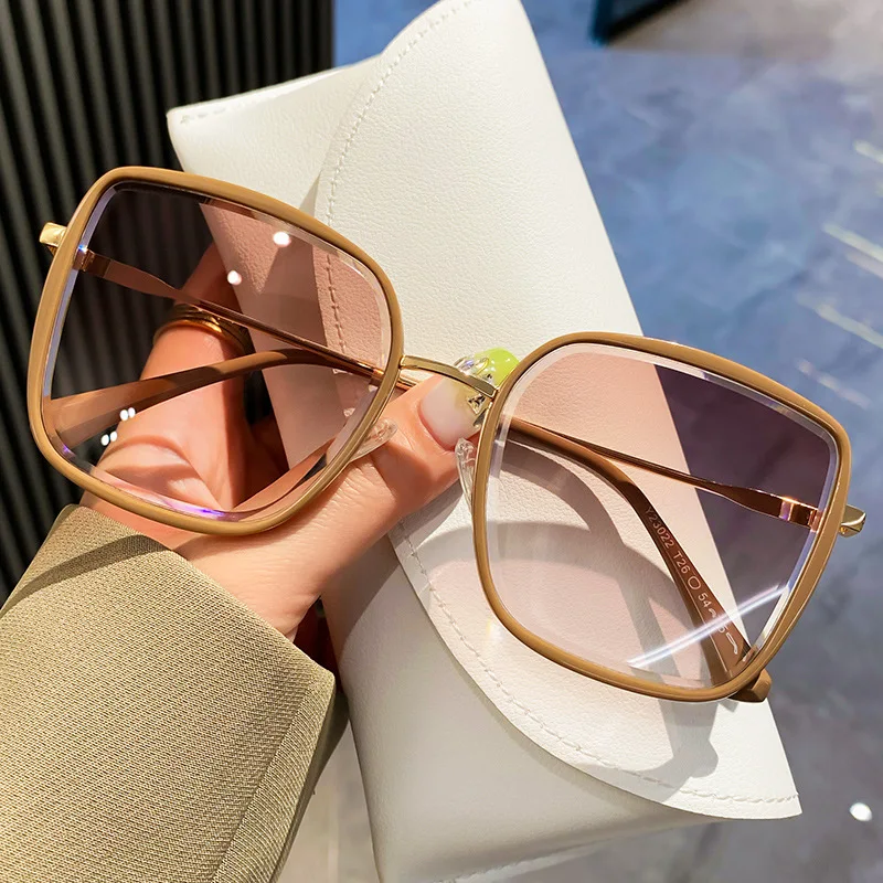 

UV Resistant Luxury Designer Sun Glasses Vintage High-end Feel Large Frame Fashion Brown Sunglasses 2023 Sunglasses for Women