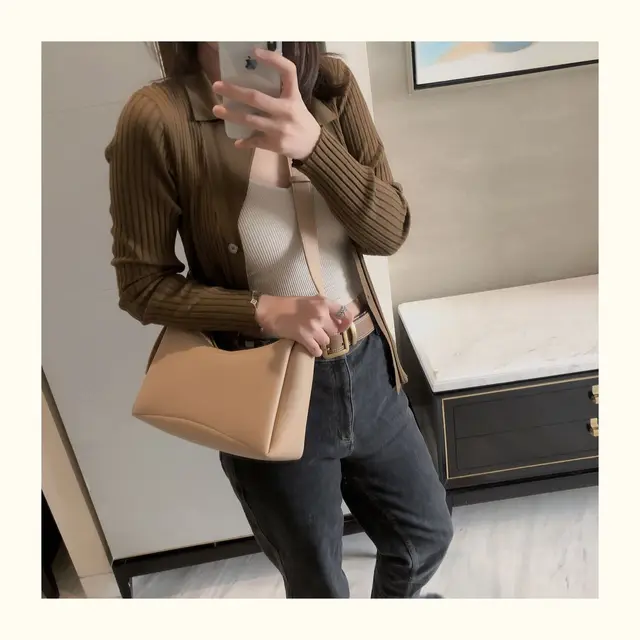 Ladies' fashion trend classic Four Seasons Joker Mommy Goddess Fan advanced  texture shoulder slung baguette bag is suitable for giving gifts, going out  shopping and partying, and using ladies' shoulder bag in