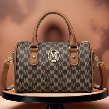 حقيبة كروس نسائية صغيرة على الكتف بتصميم ذهبي 