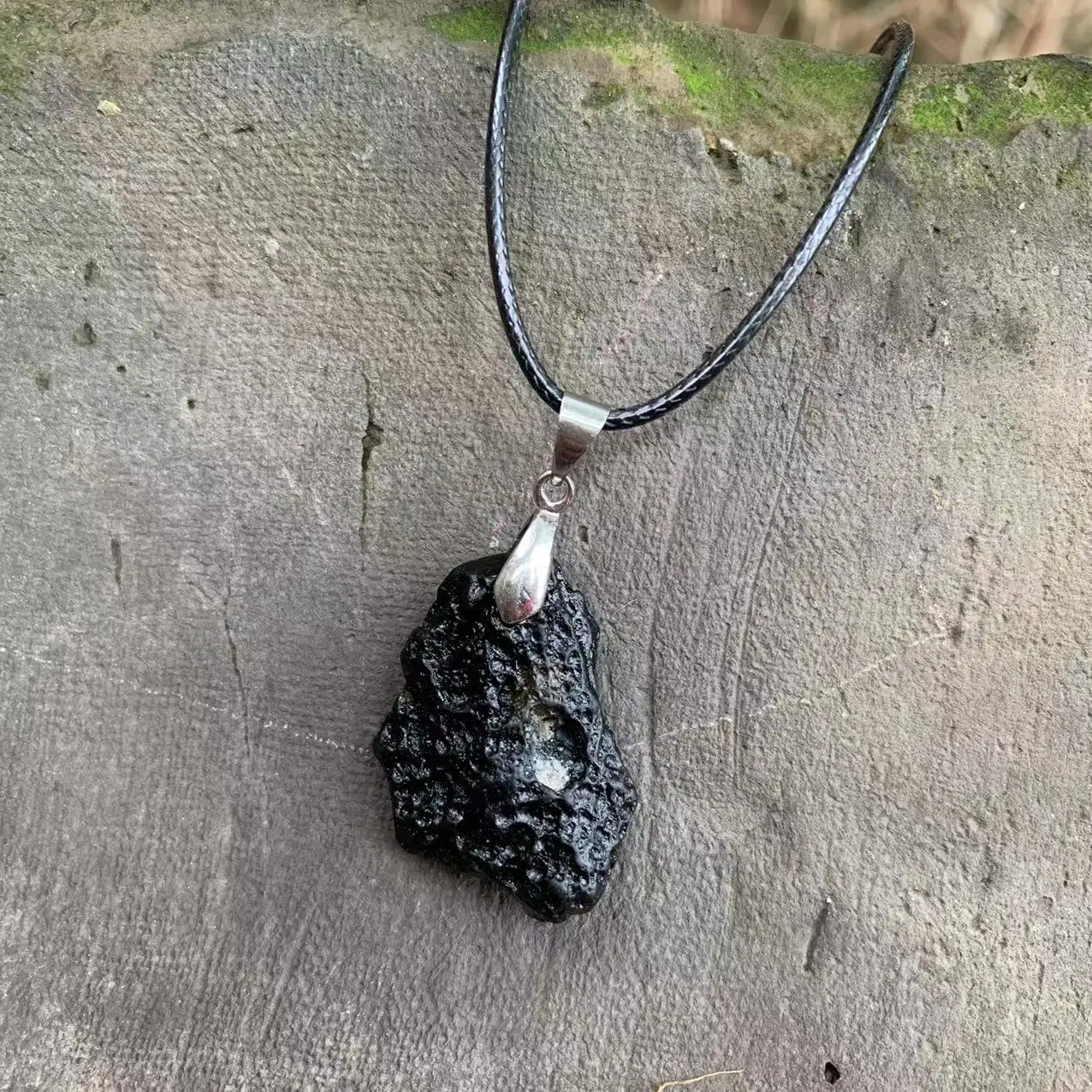 Natural Black Meteorite Irregualr Rough Necklace Men Women Punk Style Tektite Cosmic Power Energy Lucky Health Rope Jewelry