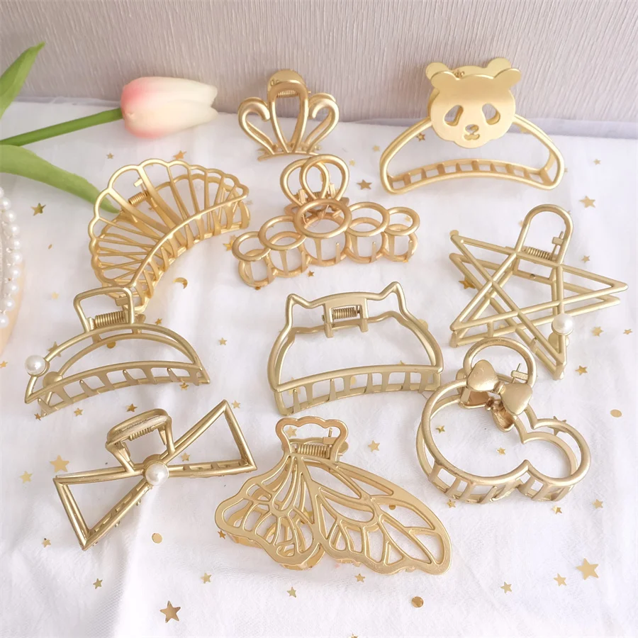 Women Cute Hollow Geometric Gold Alloy Hair Claw Girls Sweet Pearl Hair Clip Hairpins Fashion Hair Accessories Hair Styling Tool diamond sorting sieve 80mm stainless steel gemstone pearl beads measurement sieve screen jewelry making tool 65 75 pcs set