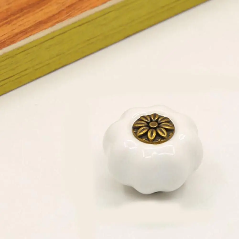 Description Picture 5 of itemRetro Single Hole Ceramic Cabinet Knob Round Vintage Door Pull Handles European Style Drawer Knobs Kitchen