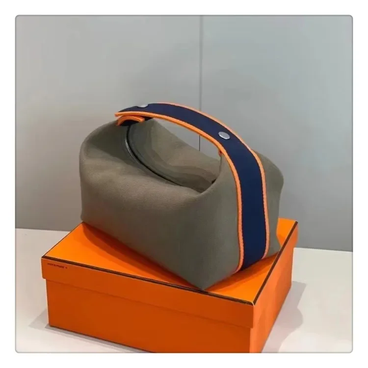 2024 حقيبة مكياج جديدة ذات سعة كبيرة من Canva حقيب...