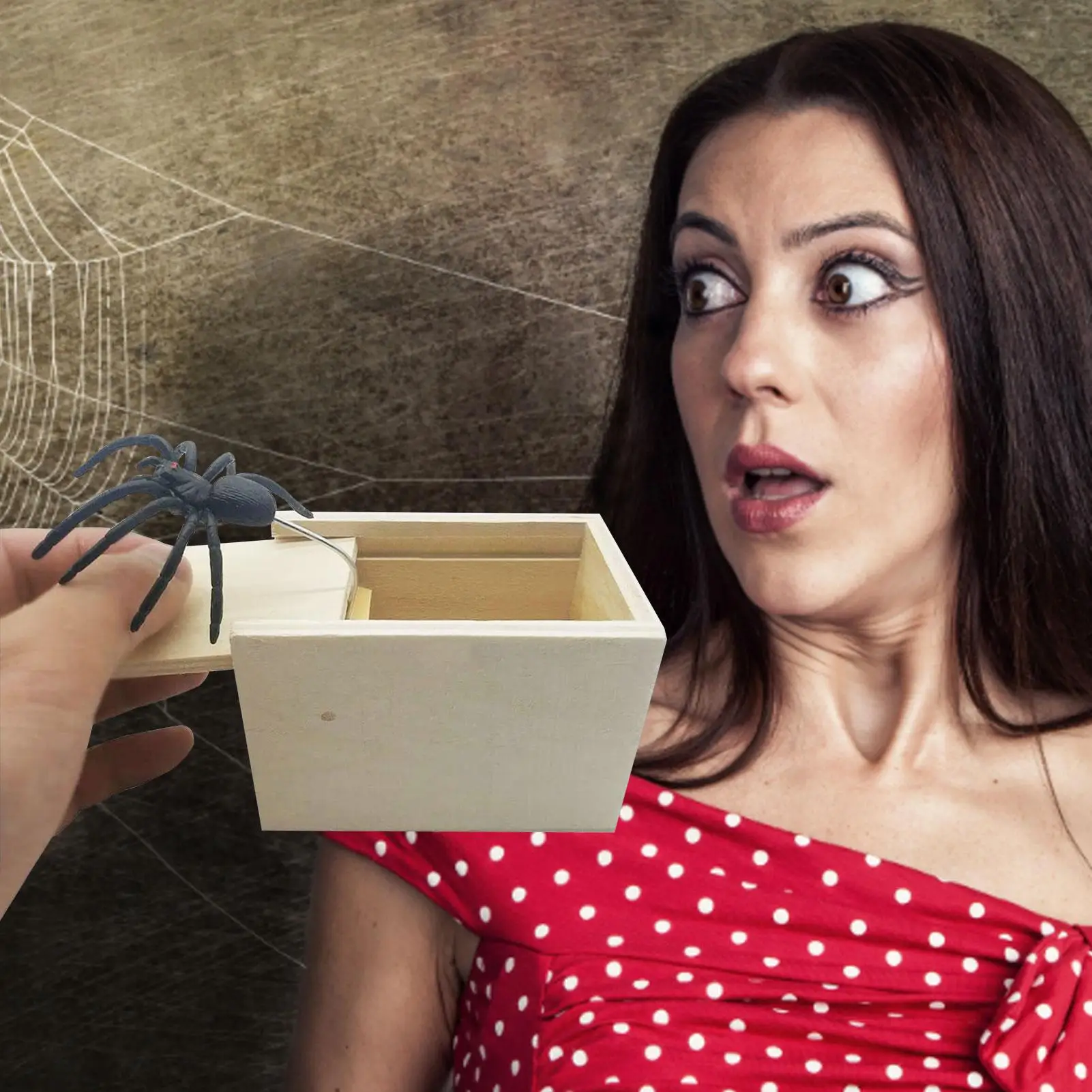 Wooden Prank Trick Practical Joke Home Office Fun Play Game Gift Toy Spider Scare Prank Box Surprise Box For Kids Parents Friend