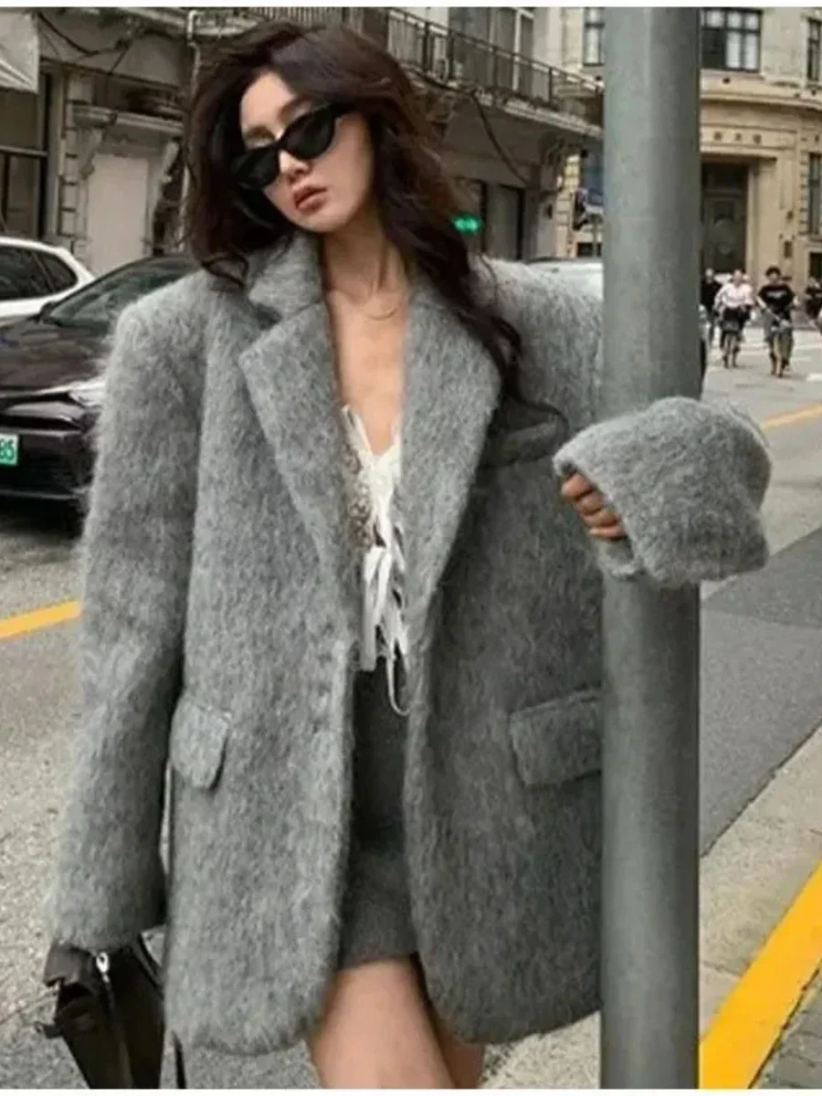 Bornladies New Women's Collar Plush Jacket Elegant Loose Chic Coat Winter Thicken Fashion Office Ladies Warm Button Jacket