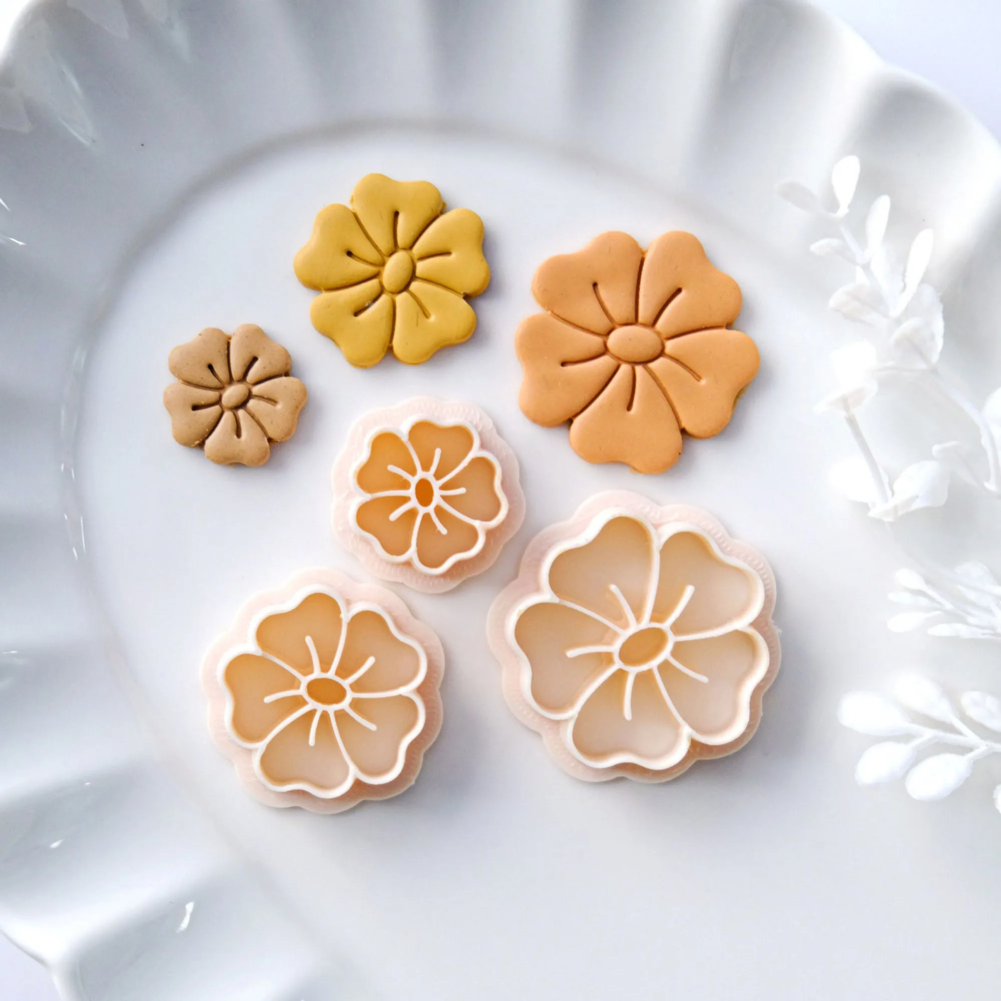 3Size Spring Flower Clay Cutters Floral Polymer Clay Cutters Embossing Flower Earring Cuttering Mold 3D Printed Tools