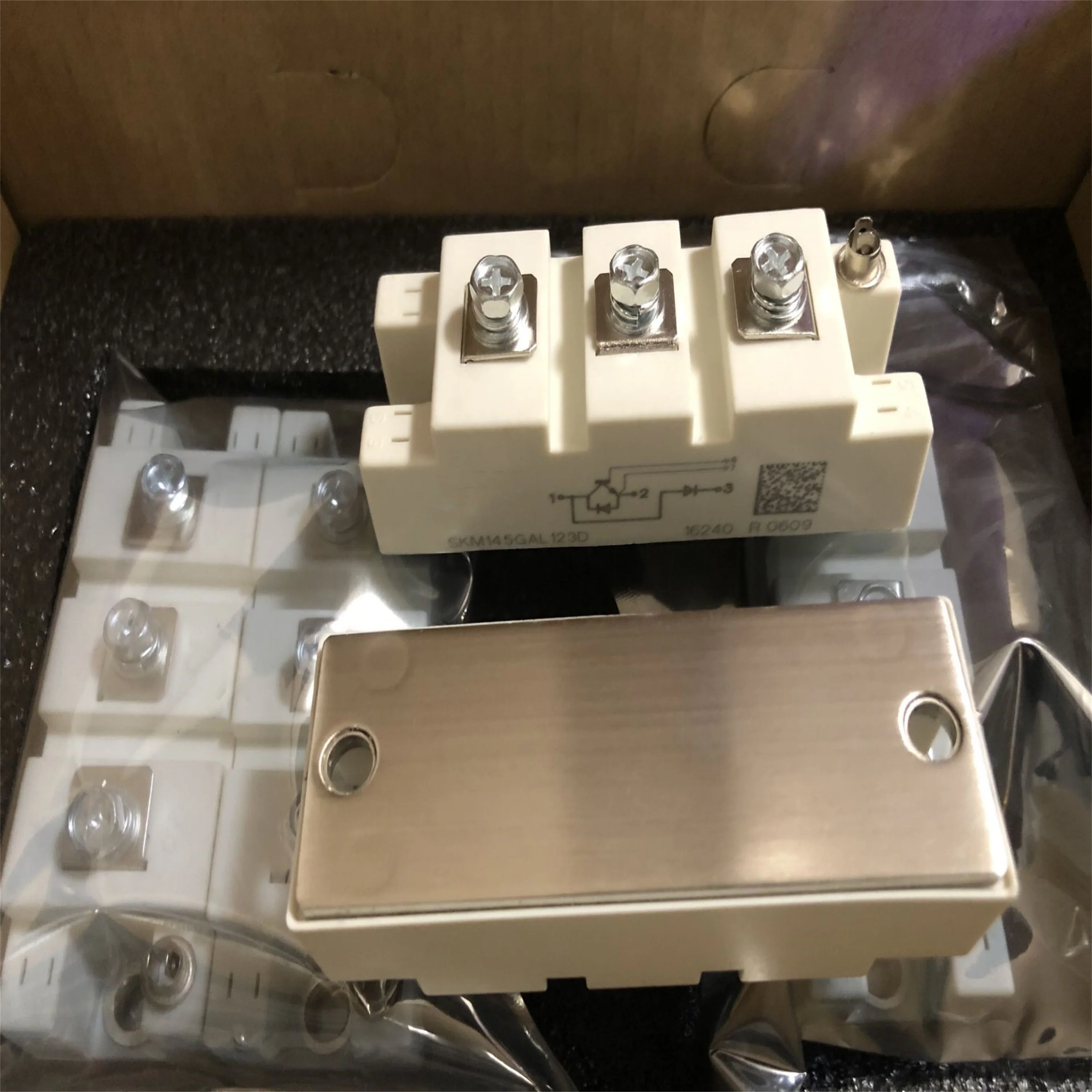 SKM145GAL123D SKM145GAL124D SKM145GAL128D SKM145GAL128DP