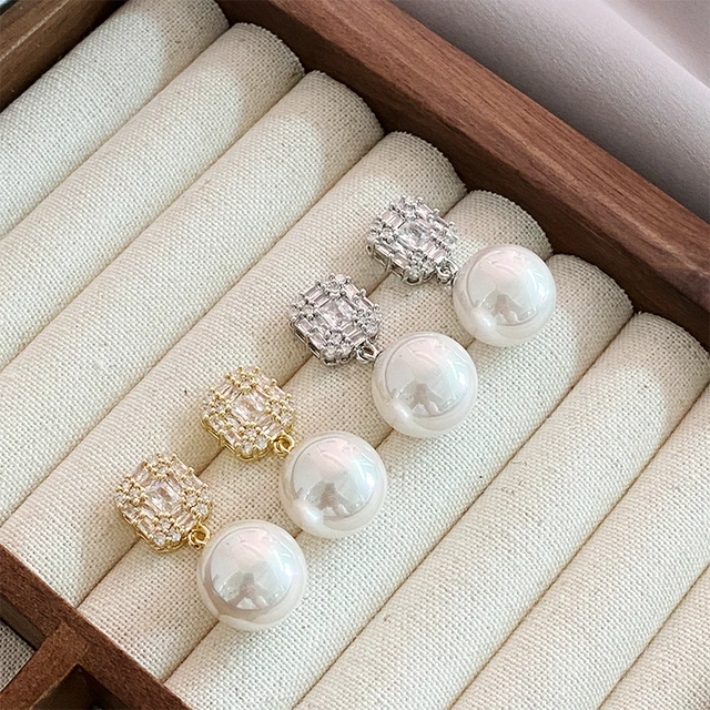 Boucles d'oreilles pendantes en perles de cristal pour femmes, accessoires d'oreille exquis, bijoux de fête, document en or, brillant, luxe, mode 2025