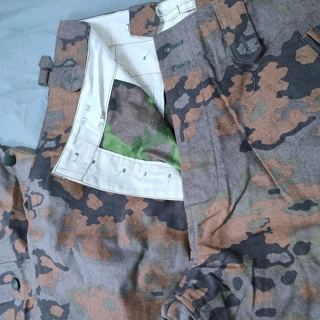  Ŭ 2      ũ ,    ,  翬