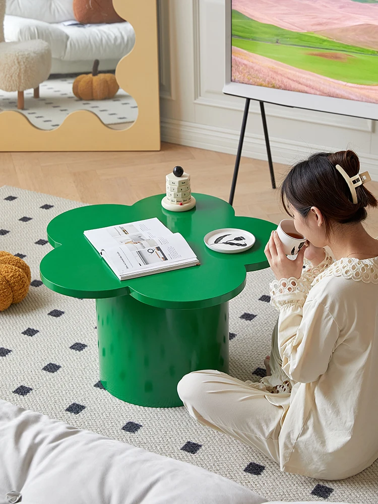 

Ins special-shaped flower coffee table simple green small apartment in home living room