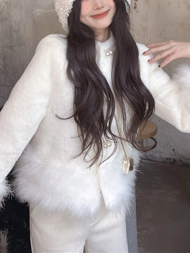 2023Winter Pluffy Casual Coats Women Elegant Y2k Crop Tops Female Korean Fashion Clothing Design Elegant Faux Fur Jackets Chic
