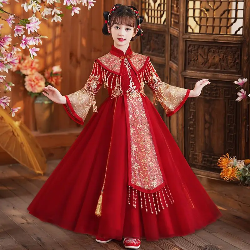 

Красное традиционное зимнее бархатное платье Hanfu в китайском стиле с высокой горловиной и орнаментной вышивкой для девочек