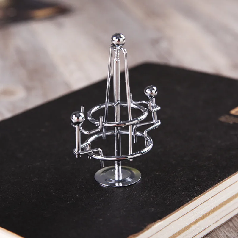 Balance Ball Newton Pendulum Ball Men Iron Man Cradle Creative Balance Crafts Tumbler Kids Desk Toy Metal Home Decora Accessorie