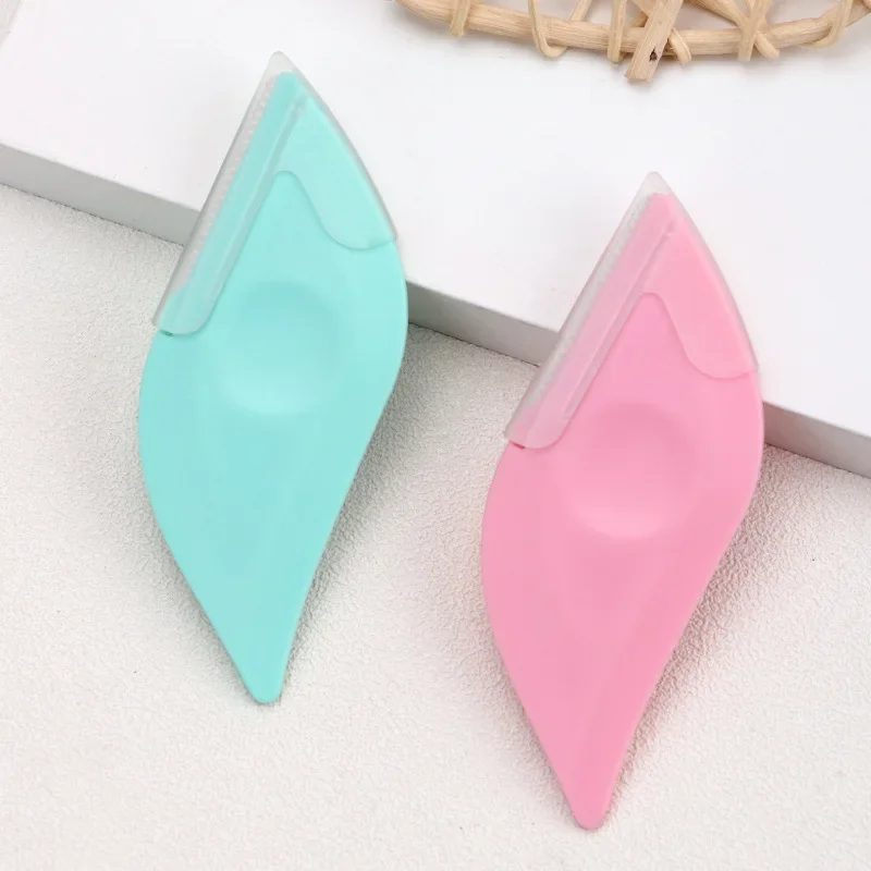 Karsyngirl 2pcs Portable Eyebrow Trimmer Eyebrow Razor Shaver Eye Brow Shaper Cutter Shaping Tool Facial Hair Remover for Women