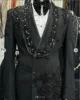 Elegent Mens Suit Shiny Gem Crystals Groom Wedding Tuxedos 2 Pieces Set Customized Prom Party Blazer Slim Fit trajes para hombre 1