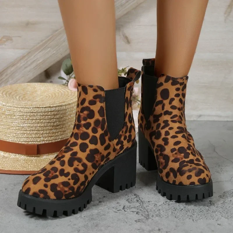 

Женские леопардовые ботильоны, эластичные ботинки на платформе, с круглым носком, без застежки, на массивном каблуке, 2023