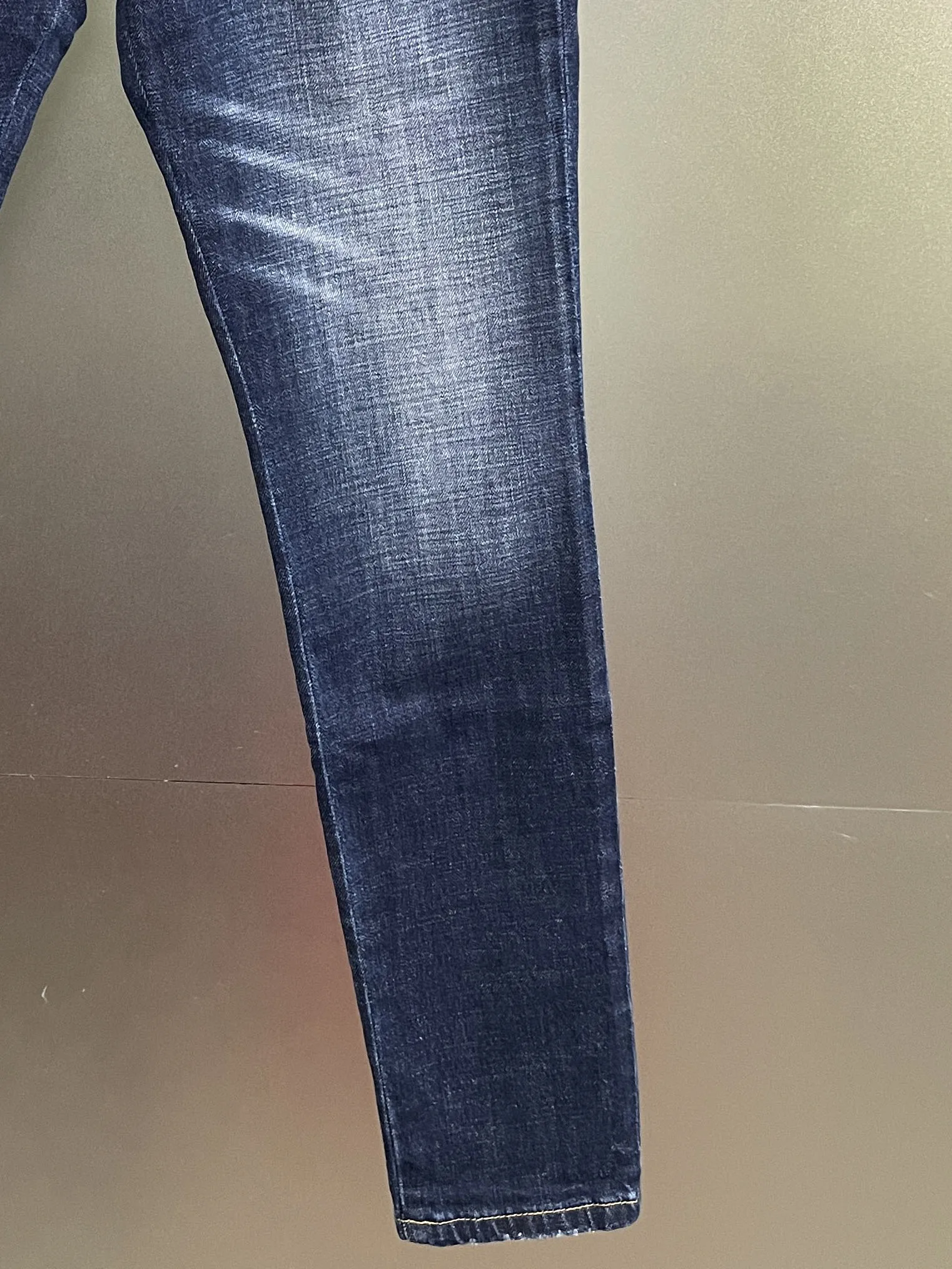 2024 Spring/Summer New D2 Jeans Trendy Men's Washed and Worn Hole Patches Painted Three Dimensional Cutting Small Feet Grey Deni