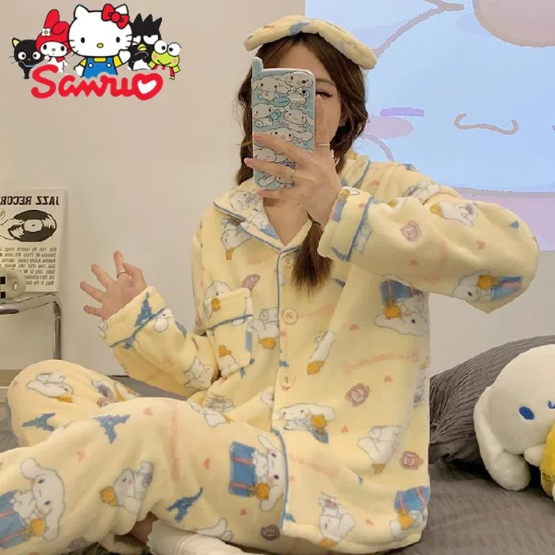 

MINISO Kuromi Hello Kitty Winter Coral-fleece Pajama Cinnamoroll Pochacco Women's Thick Warmth Loungewear Cardigan Set Sleepwear